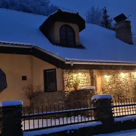 Guest house Cheetah Club 3*