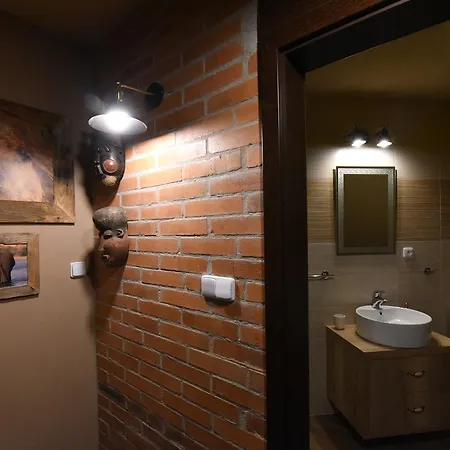 Cheetah Club Gasthof 3*